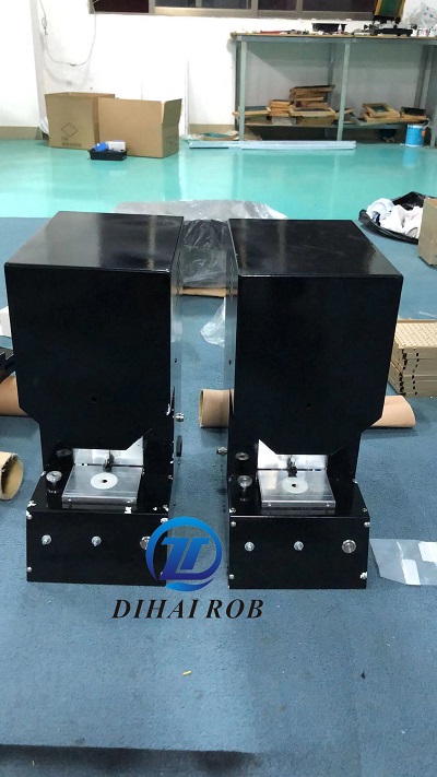 半自动旋盖机 半自动旋盖机